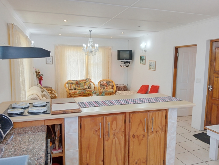 4 Bedroom Property for Sale in Struisbaai Western Cape